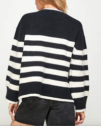 Round Neck Pullover Sweater